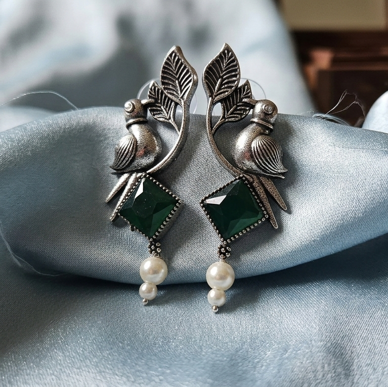#LC1024 Oxidized silver bird earrings