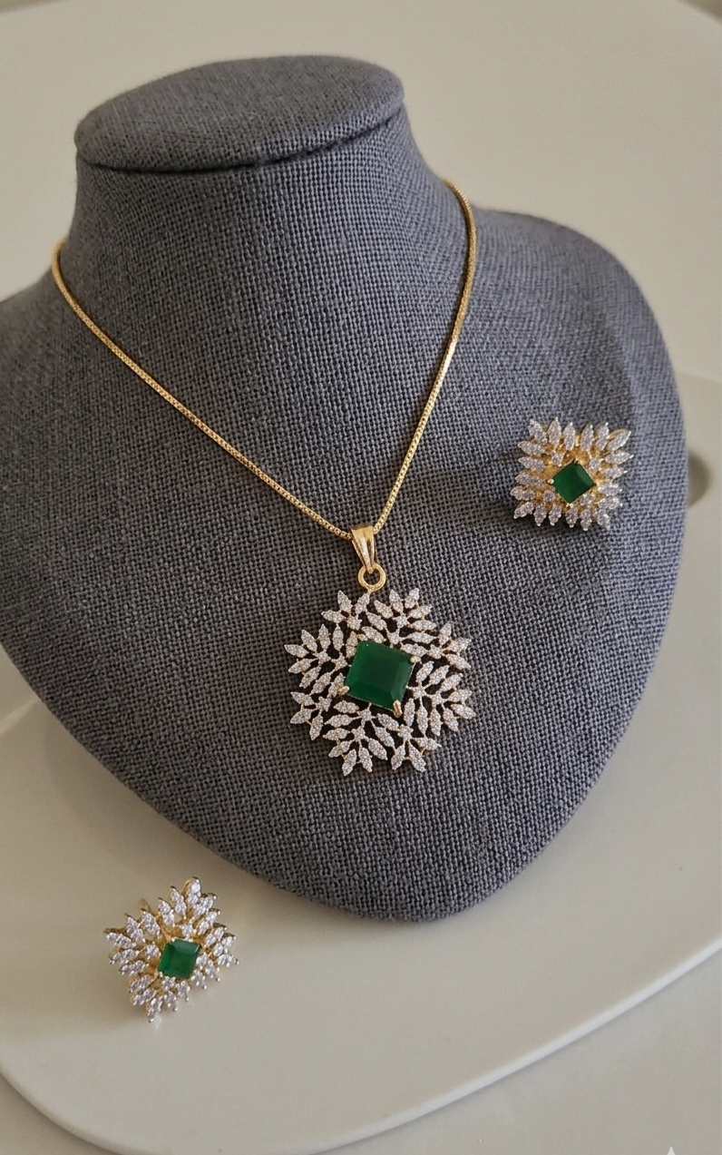 #LC1237  Royal radiance pendant set
