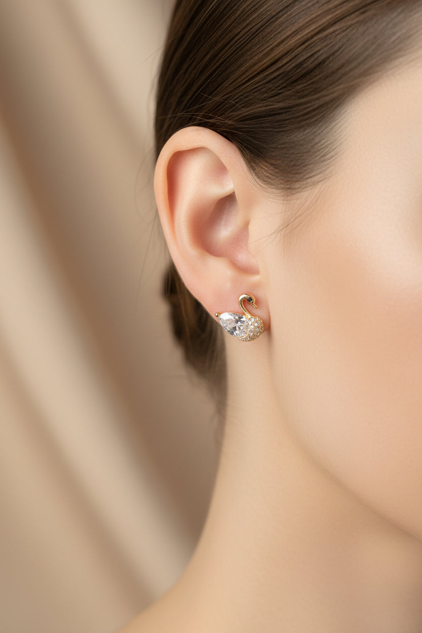 #LC1353 Swan - stud