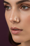 #LC1154 Delicate hammered nose hoop ring