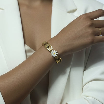#LC1371 Flower bracelet