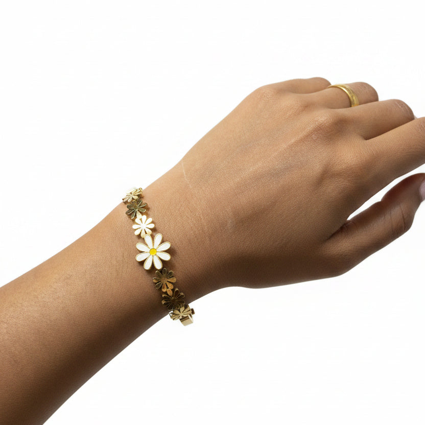 #LC1365 Flower Bracelet