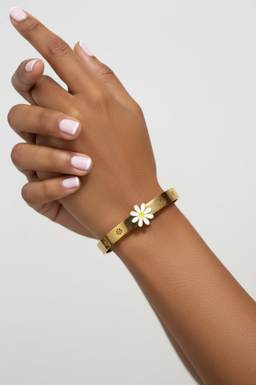 #LC1345 daisy white flower cuff bracelet
