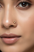 #LC1153 Flower-shaped nose stud