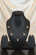 #LC1312 Invisible Necklace -leafy white