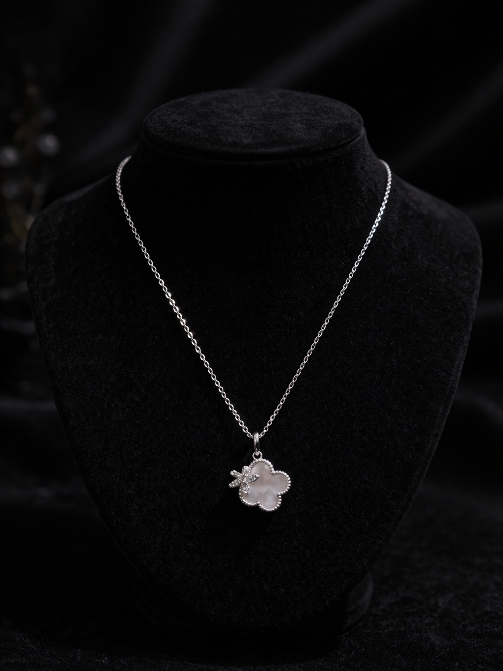 #LC1168 Blossom charm necklace